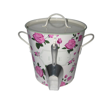 metal beer bucket with ice scoop